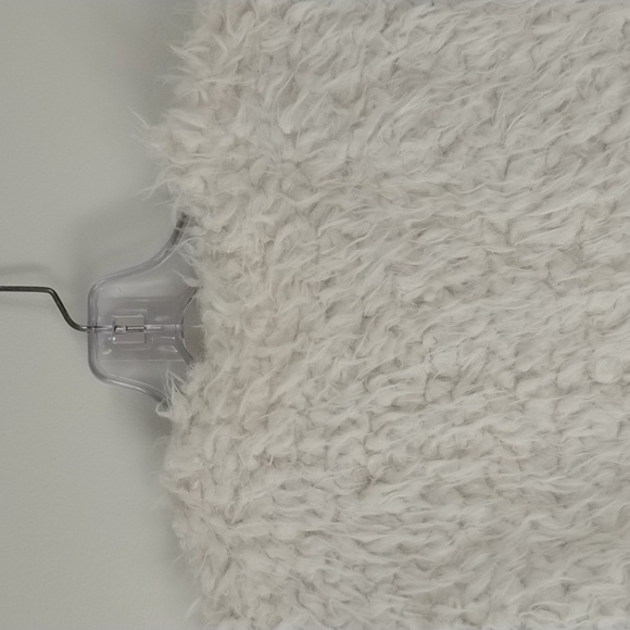 XXI White Faux Fur Mob Wife Statement Jacket - Picture 12 of 16